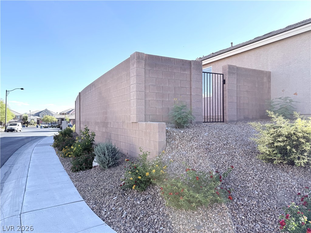 10229 Pine Ridge Peak Avenue Property Photo 3
