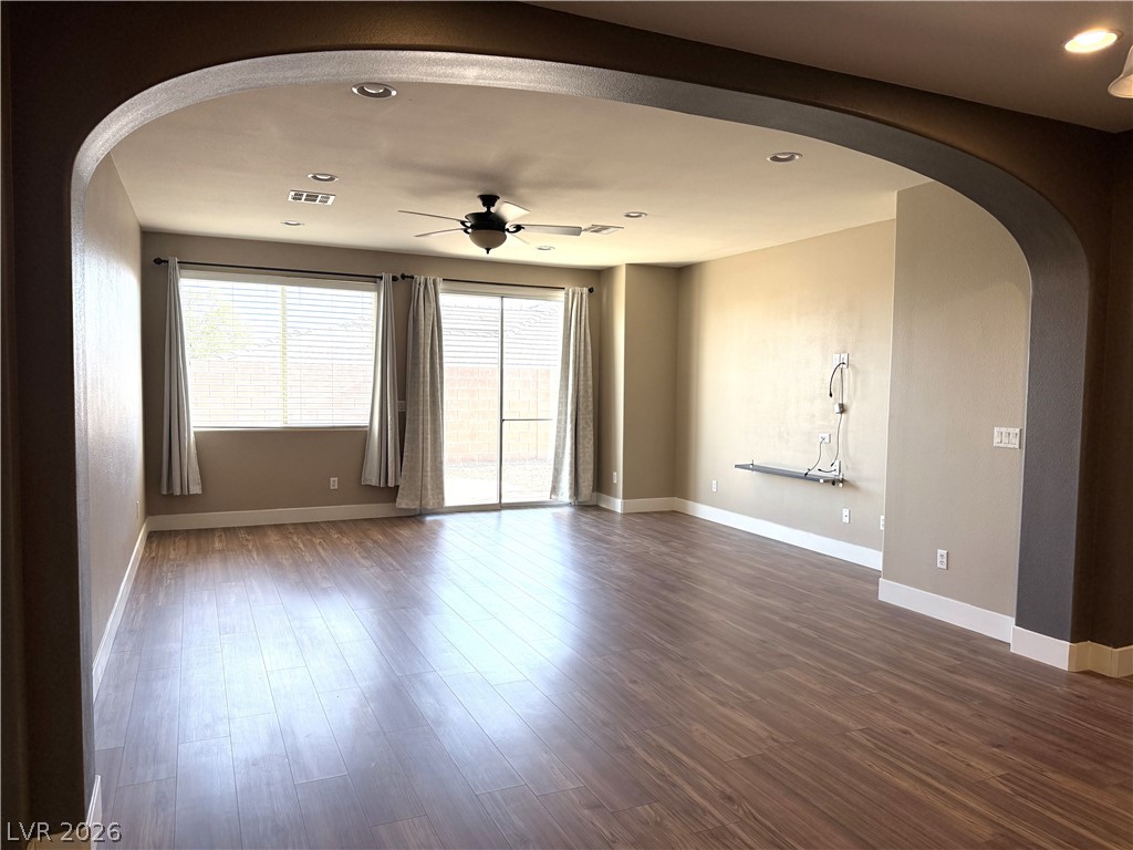 10229 Pine Ridge Peak Avenue Property Photo 11