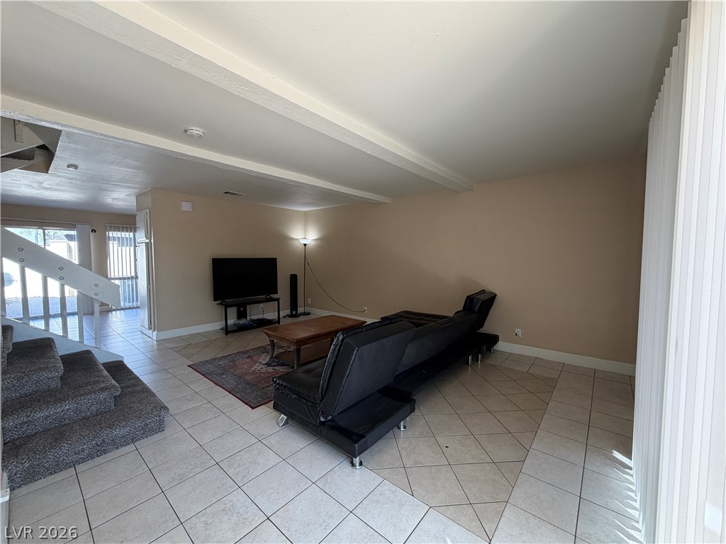 570 Willow Green Drive Property Photo 7