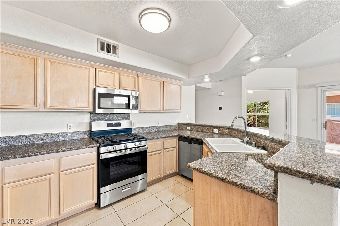 6913 Cobre Azul Avenue 201 Property Photo 10