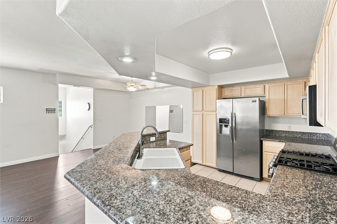 6913 Cobre Azul Avenue 201 Property Photo 13