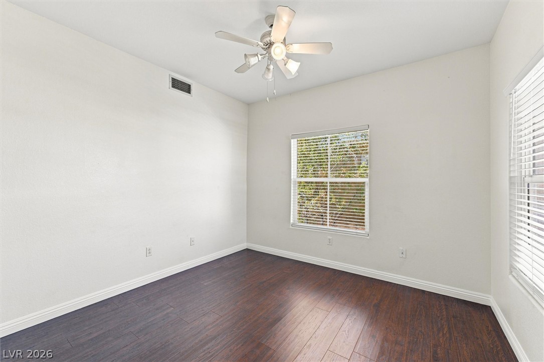 6913 Cobre Azul Avenue 201 Property Photo 23