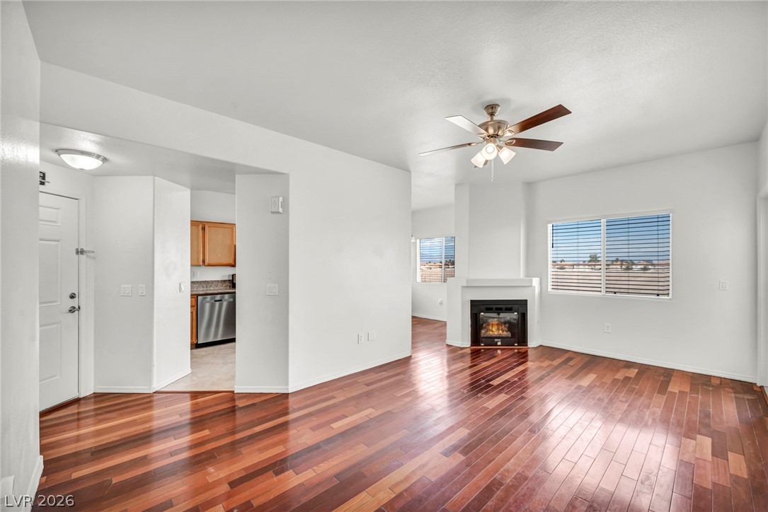 1050 East Cactus Avenue 2088 Property Photo 5