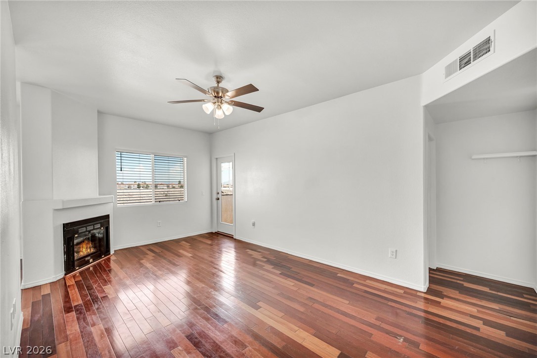 1050 East Cactus Avenue 2088 Property Photo 6