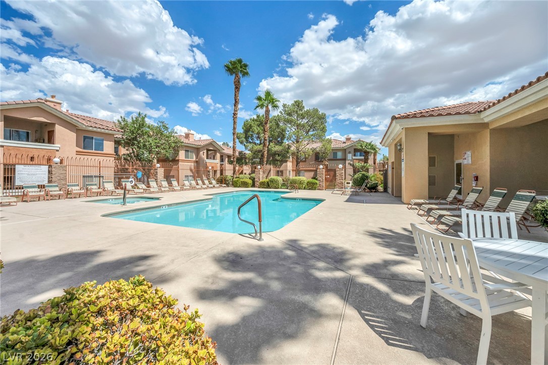 1050 East Cactus Avenue 2088 Property Photo 34