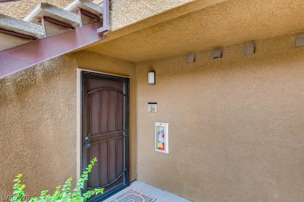 950 Seven Hills Drive 215 Property Photo 3