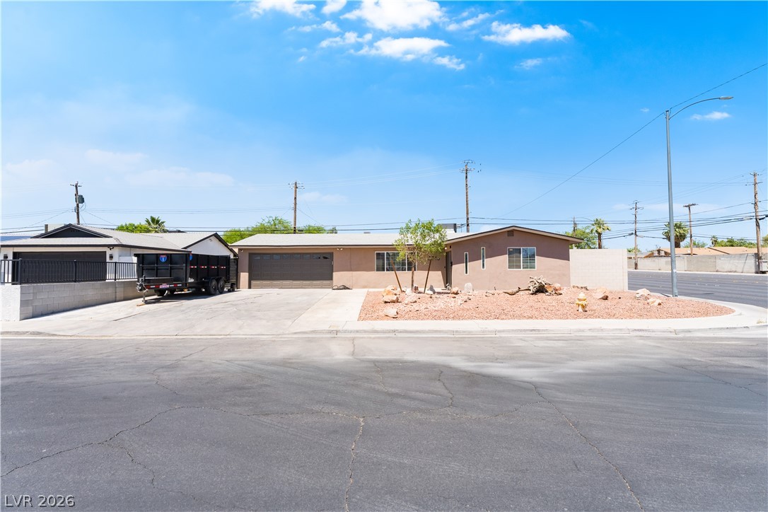 3313 El Camino Real Property Photo 3