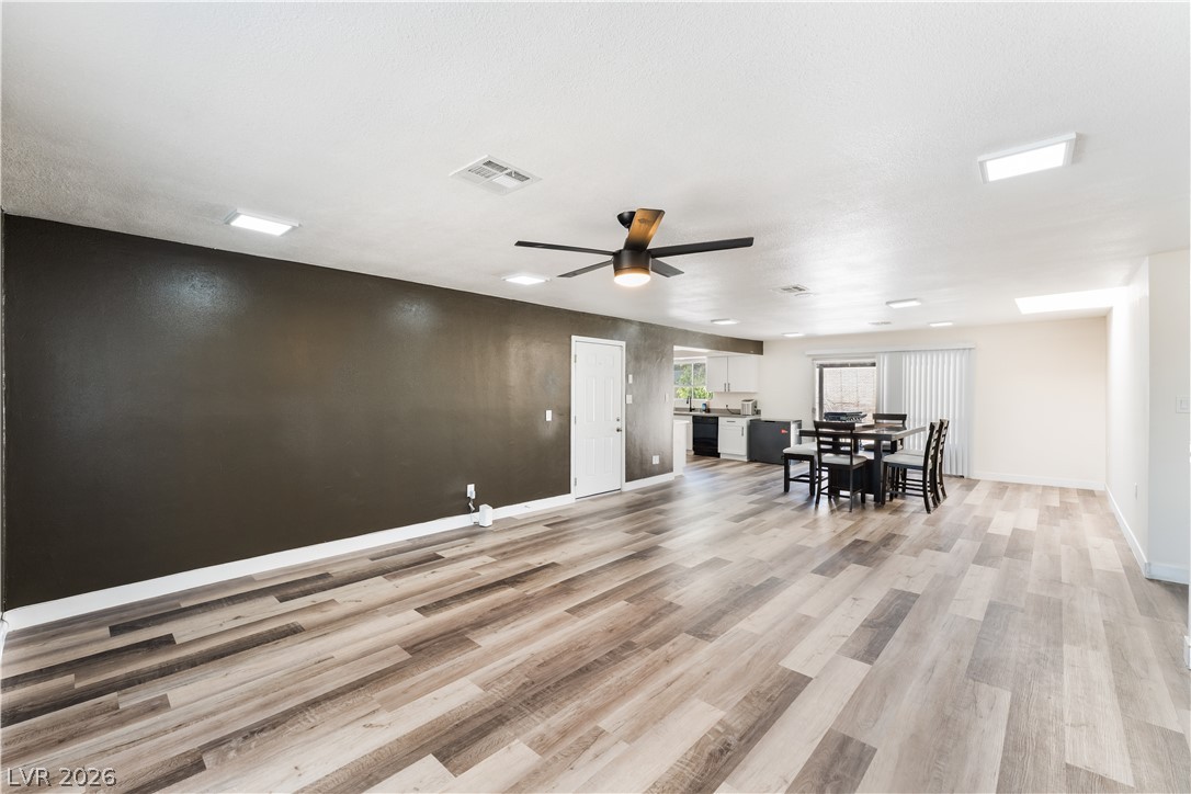 3313 El Camino Real Property Photo 11