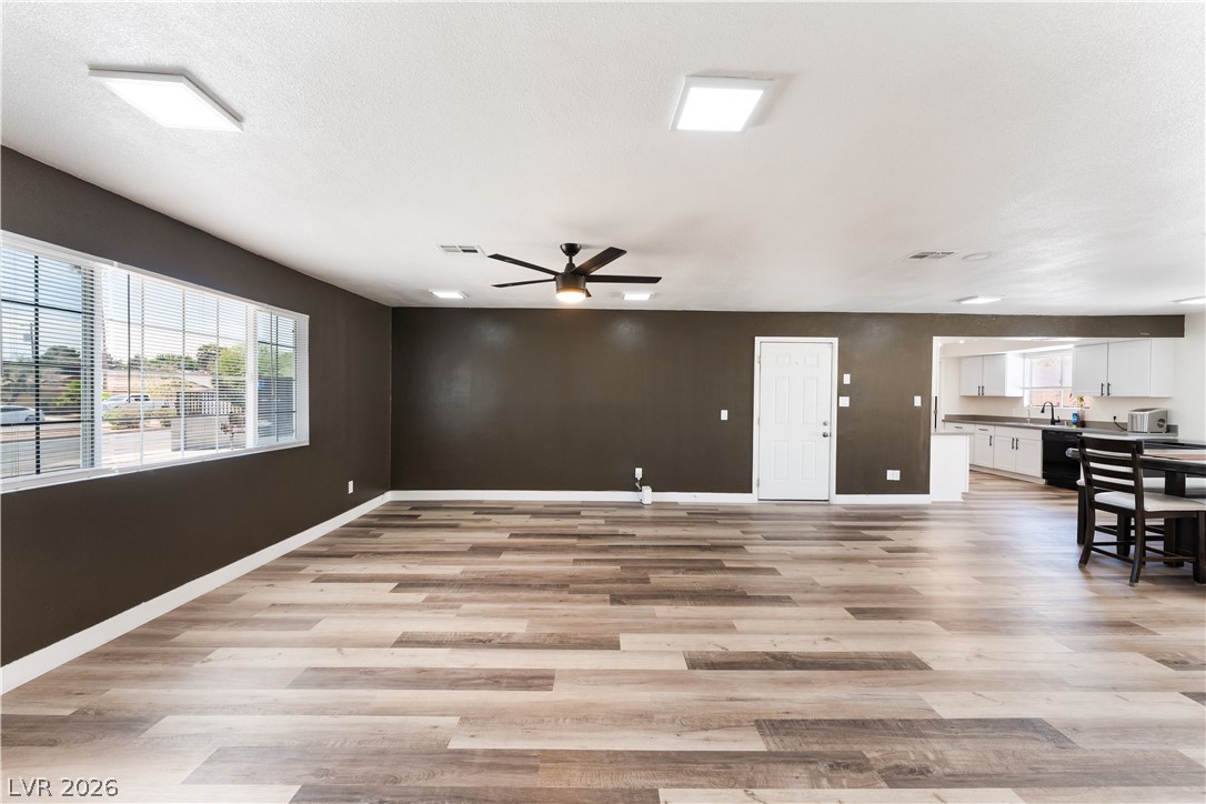 3313 El Camino Real Property Photo 12