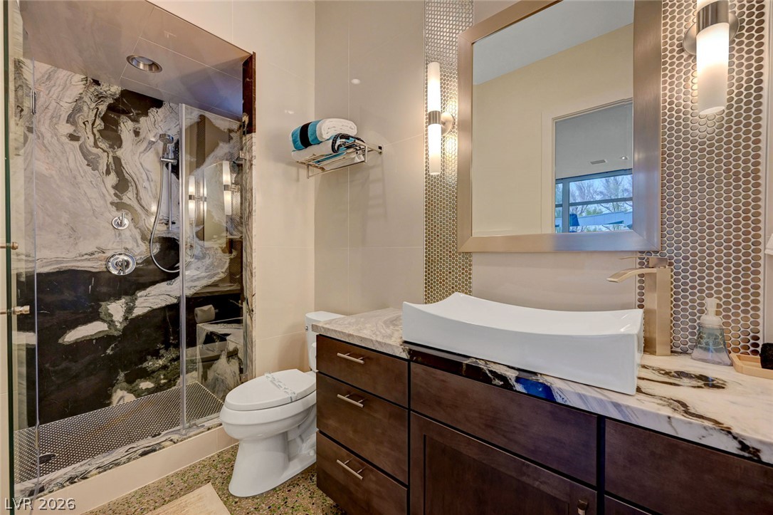 2111 Edgewood Avenue Property Photo 32
