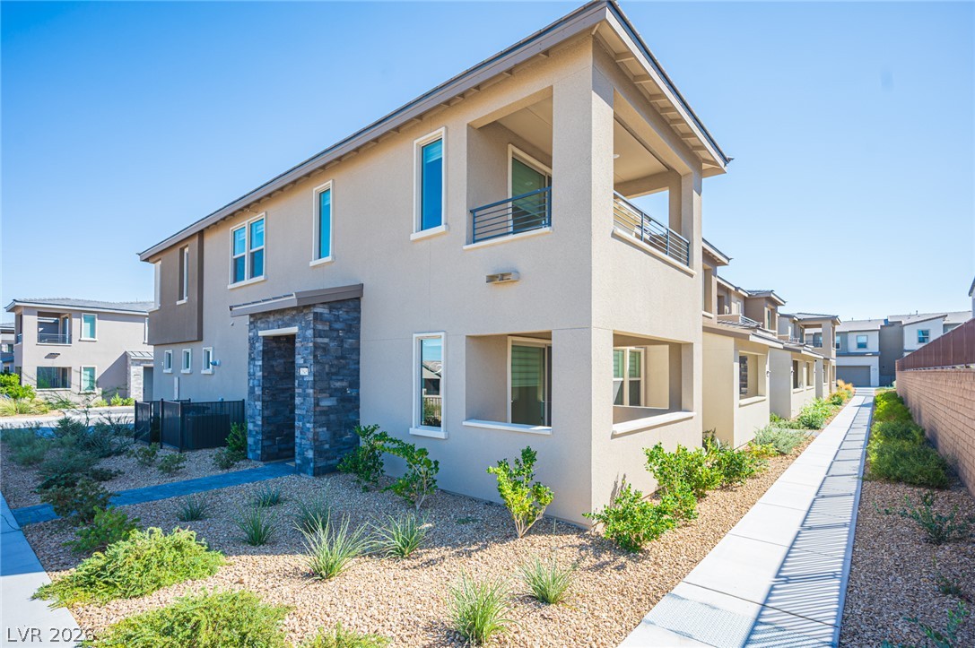 2545 Monolith Street Property Photo 1
