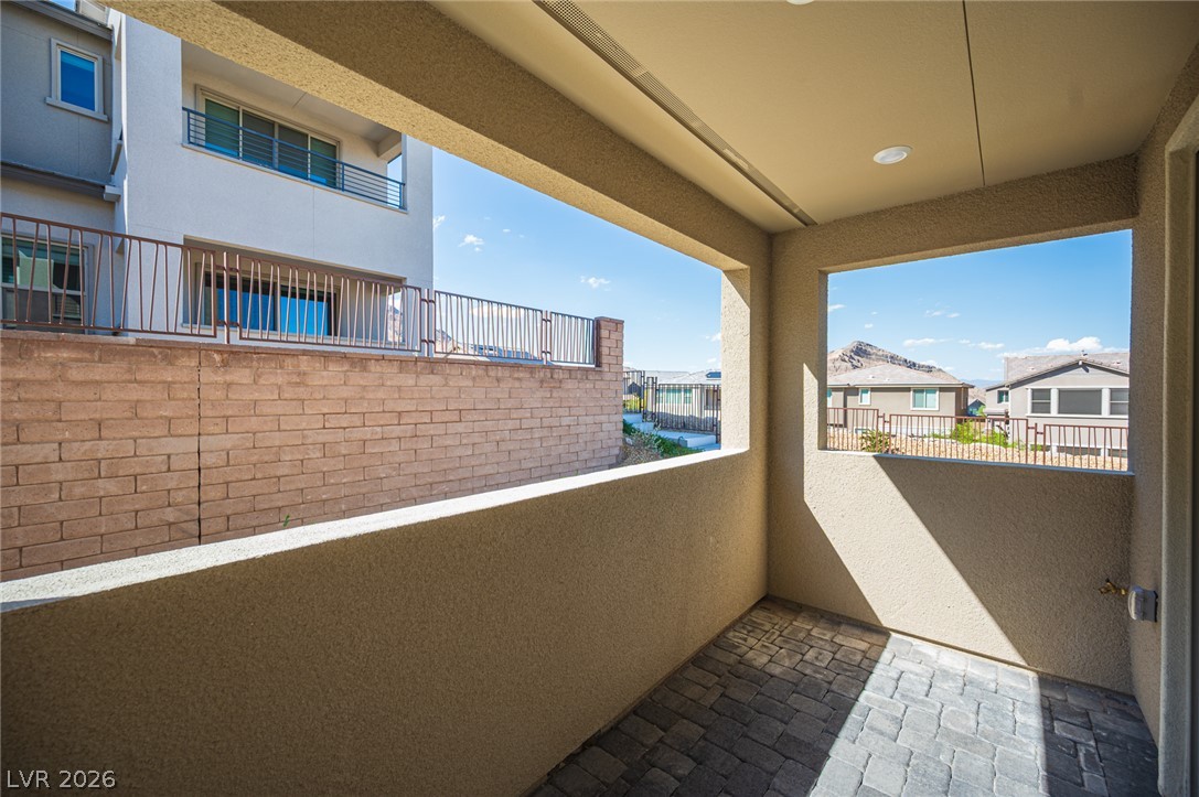 2545 Monolith Street Property Photo 5