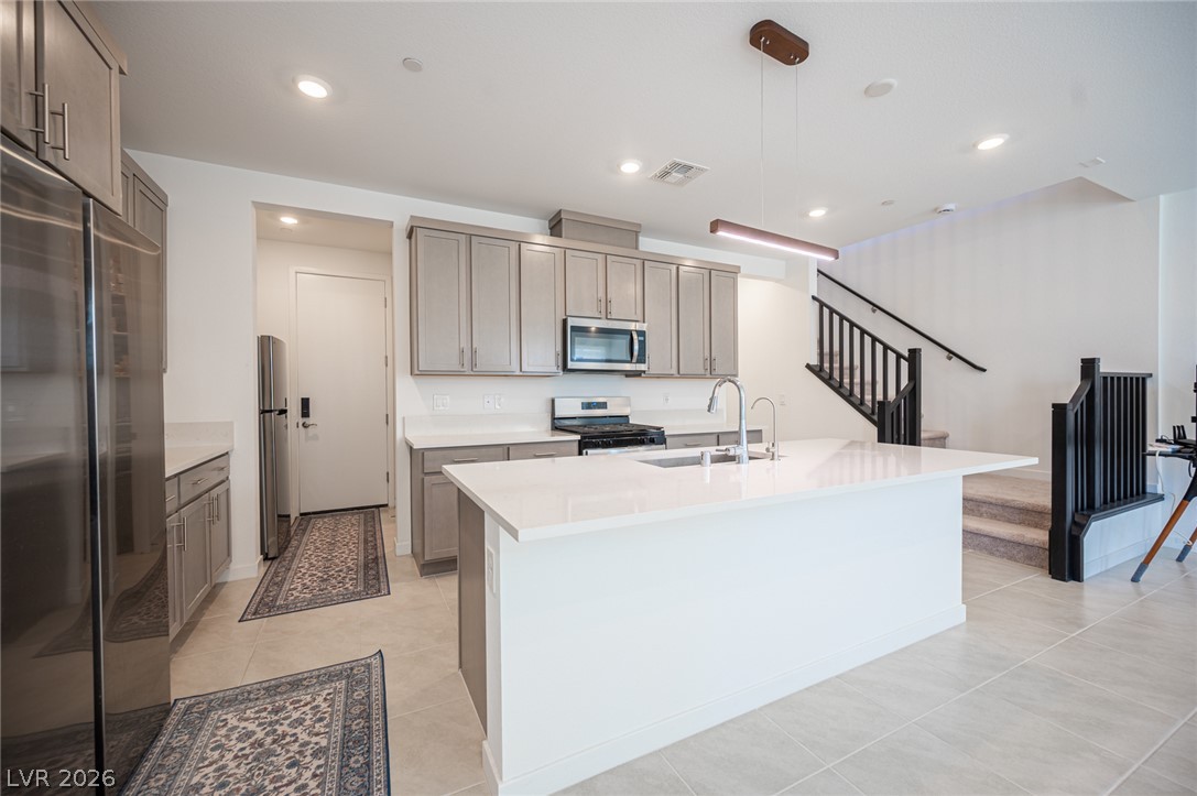 2545 Monolith Street Property Photo 16