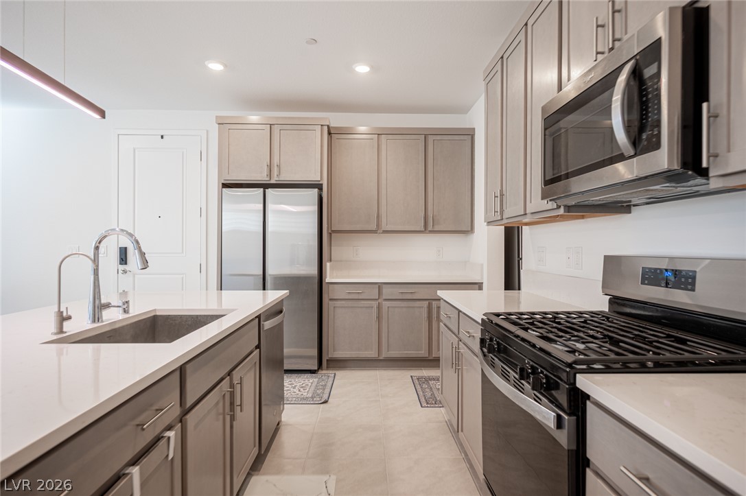 2545 Monolith Street Property Photo 20