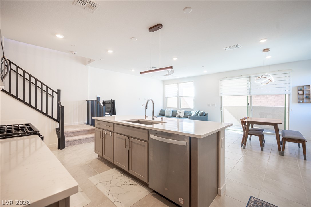 2545 Monolith Street Property Photo 22