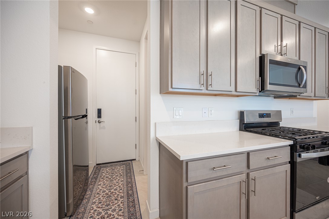 2545 Monolith Street Property Photo 24