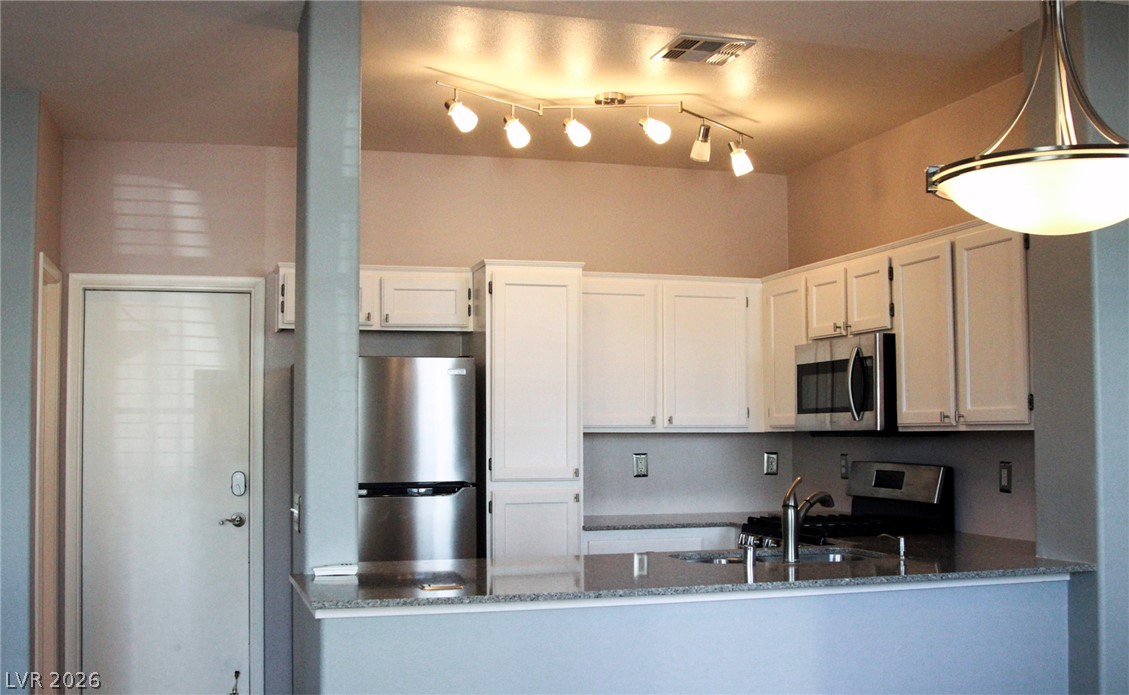 1347 Silver Sierra Street Property Photo 6