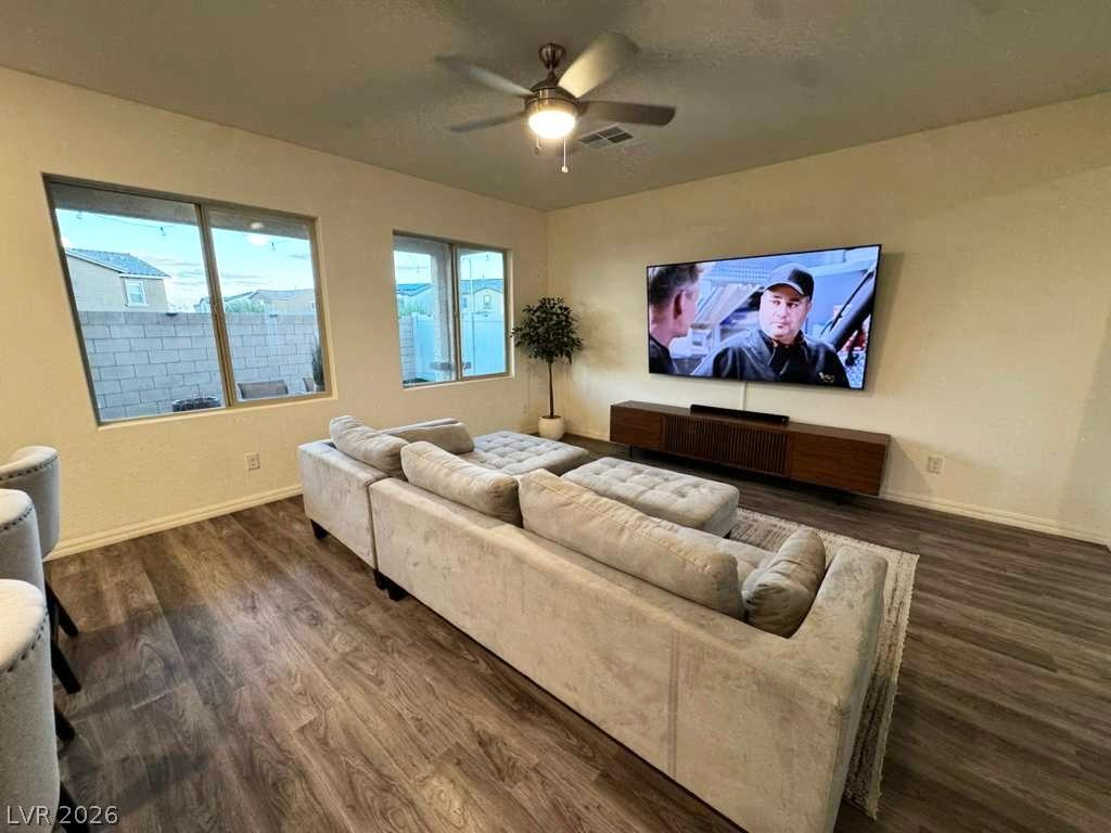 1647 Sandia Rock Avenue Property Photo 7