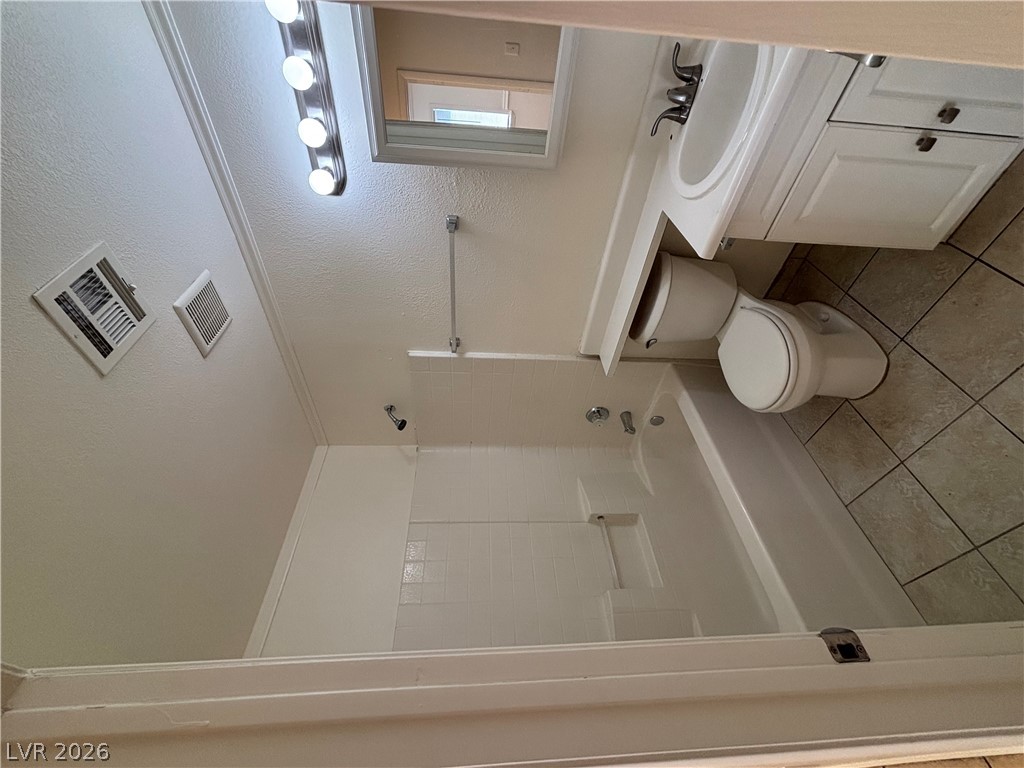 2312 Shady Hill Avenue Property Photo 9
