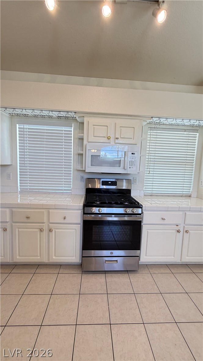 1396 Lamplight Village Lane Property Photo 4