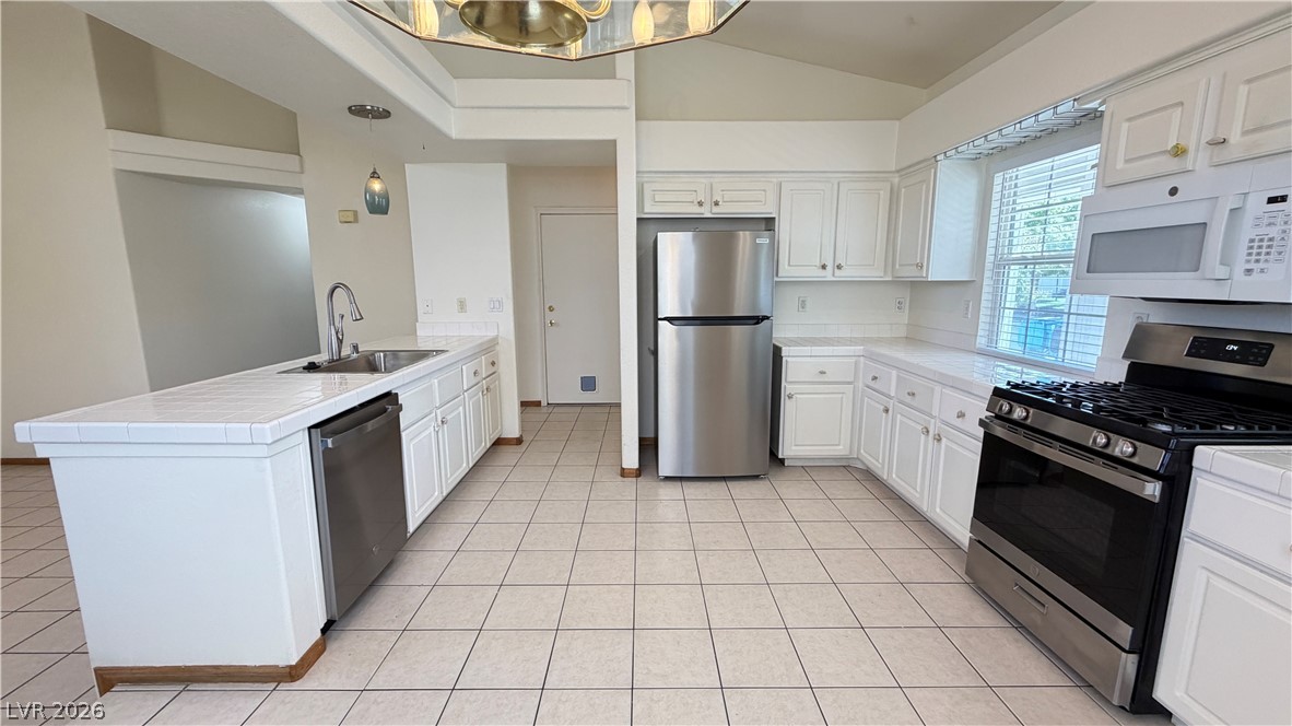 1396 Lamplight Village Lane Property Photo 6