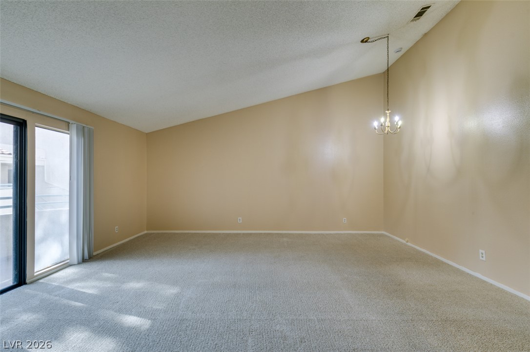 940 North Sloan Lane 203 Property Photo 5