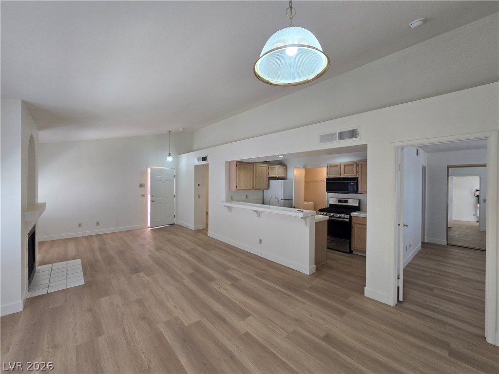 7570 West Flamingo Road 206 Property Photo 11