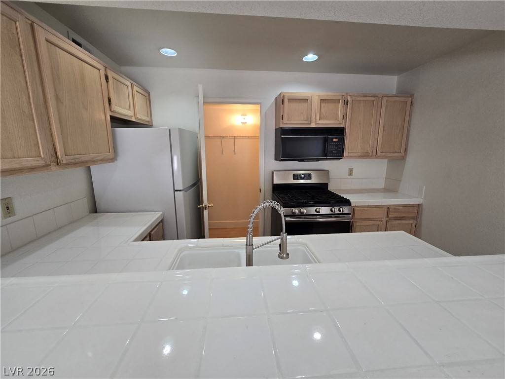 7570 West Flamingo Road 206 Property Photo 12
