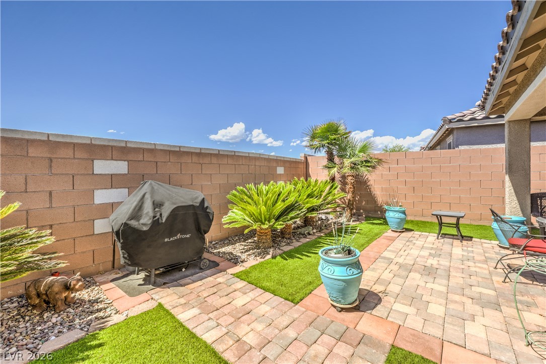 6221 Silver Bank Street Property Photo 16