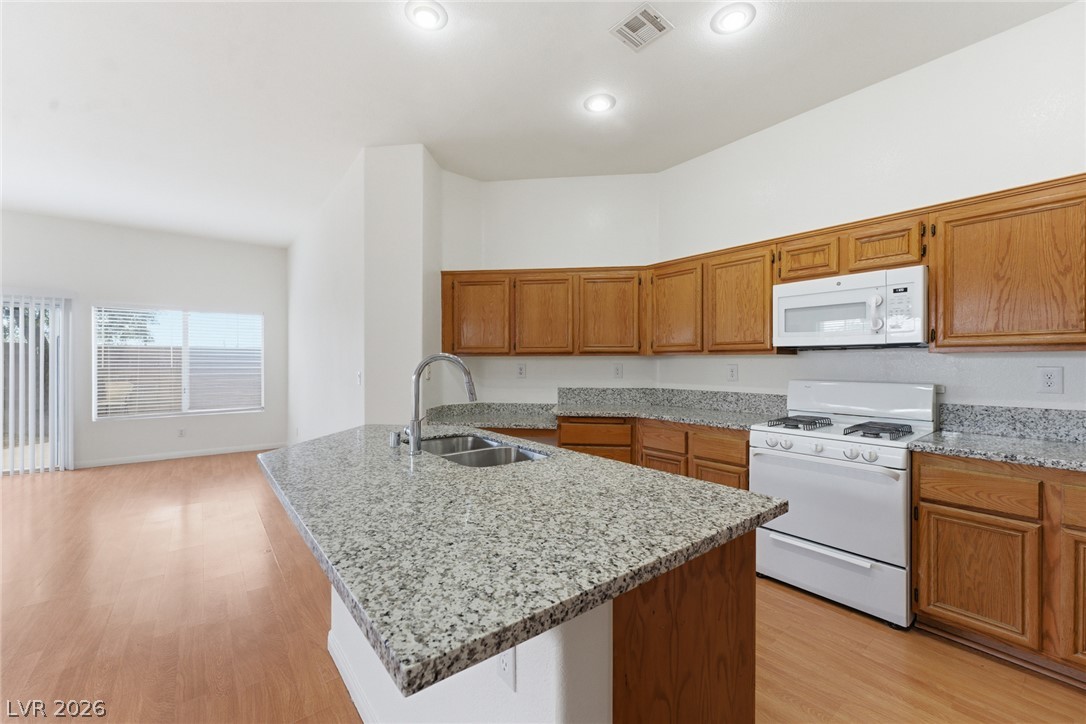 3872 Crest Horn Dr Drive Property Photo 5