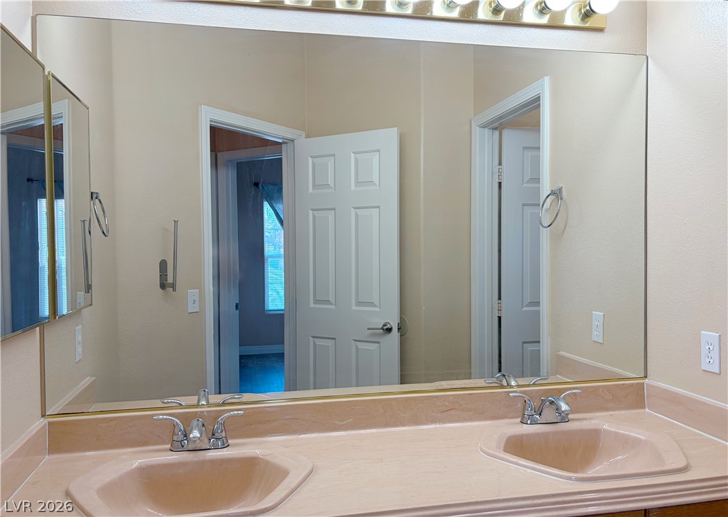8455 Faucet Avenue Property Photo 18