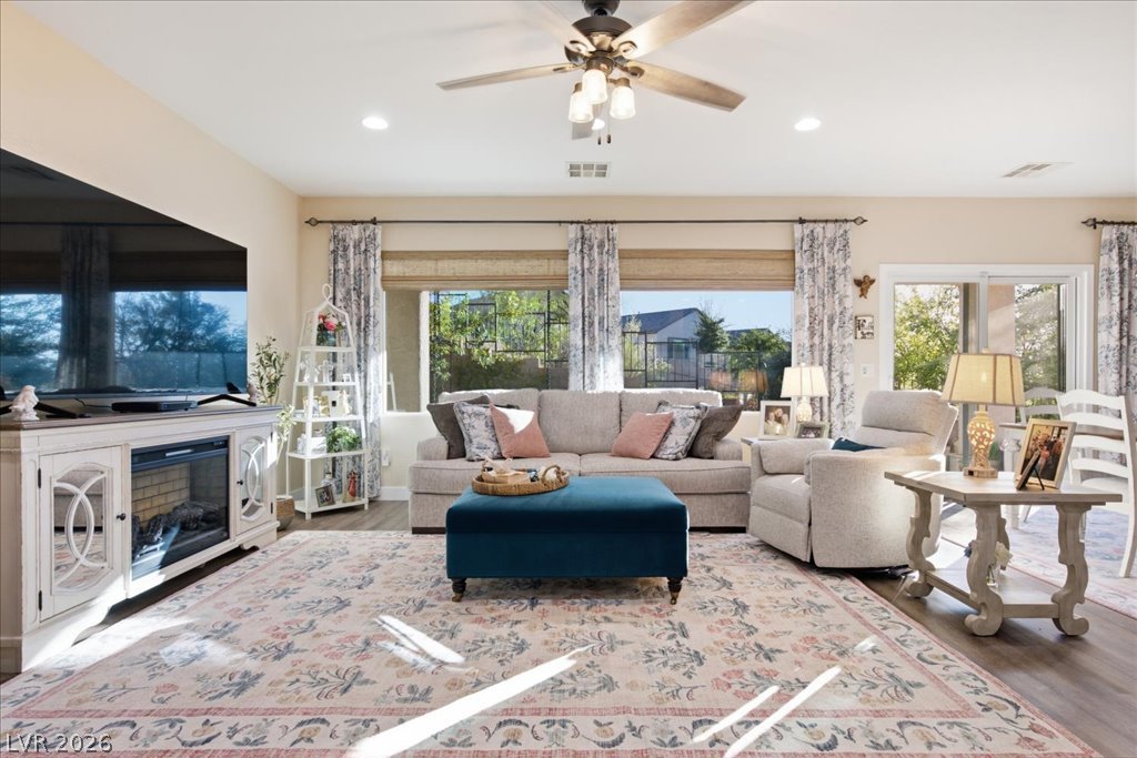 2495 Sirius Star Street Property Photo 8