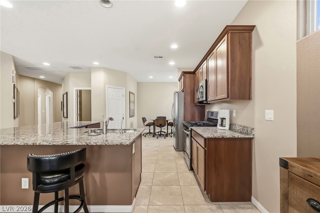 2110 Hunt Woods Court Property Photo 11