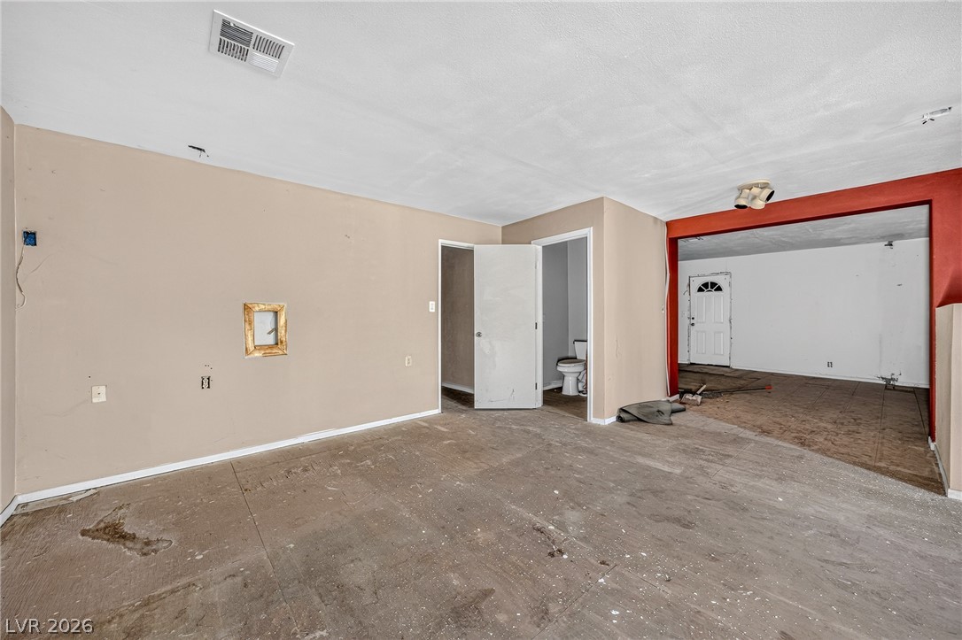 1611 West Irons Street Property Photo 16