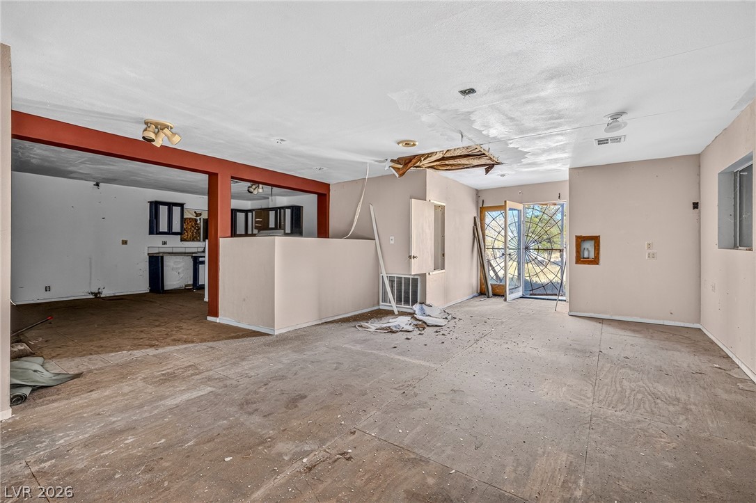 1611 West Irons Street Property Photo 17