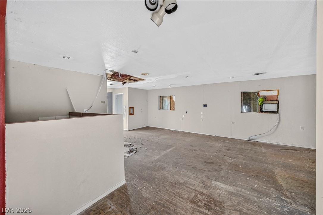1611 West Irons Street Property Photo 19