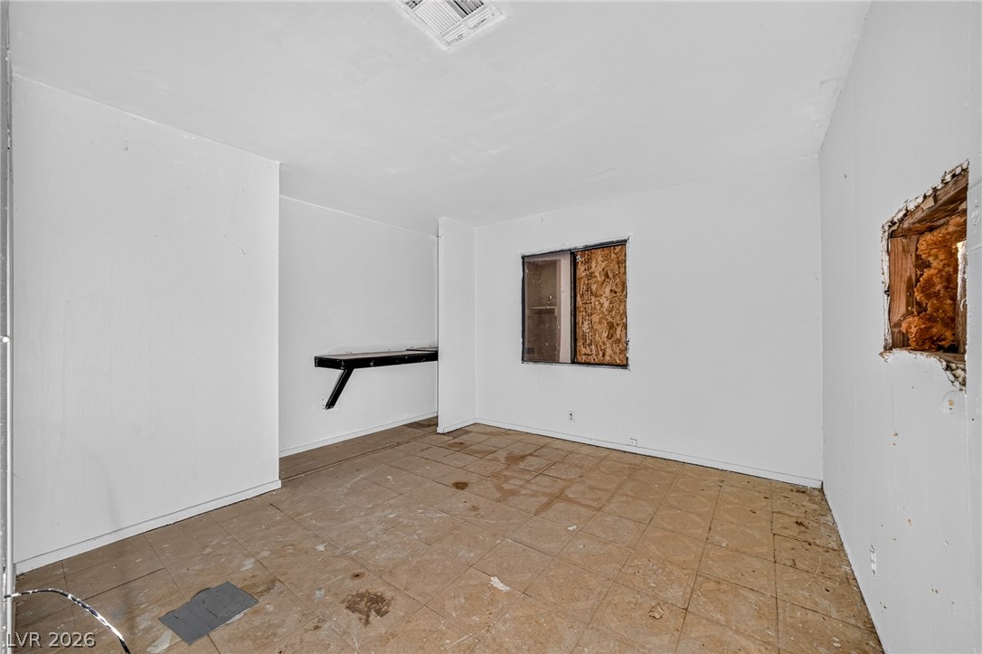 1611 West Irons Street Property Photo 21