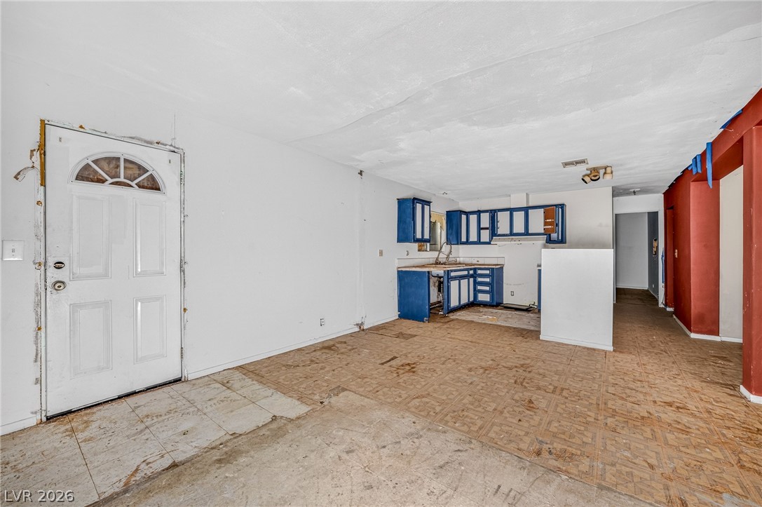 1611 West Irons Street Property Photo 23