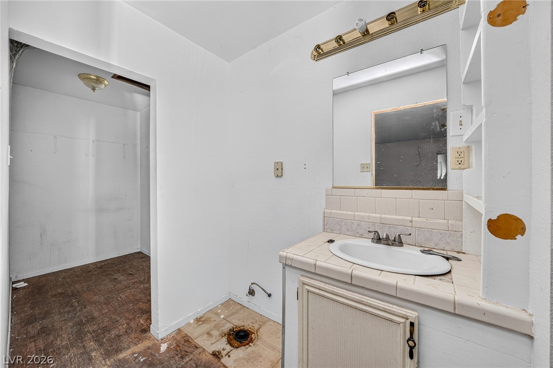 1611 West Irons Street Property Photo 31