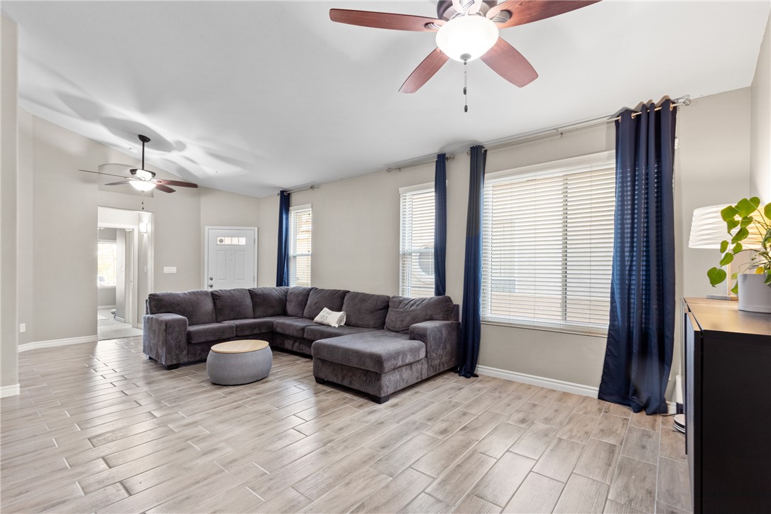 1715 Talon Avenue Property Photo 4