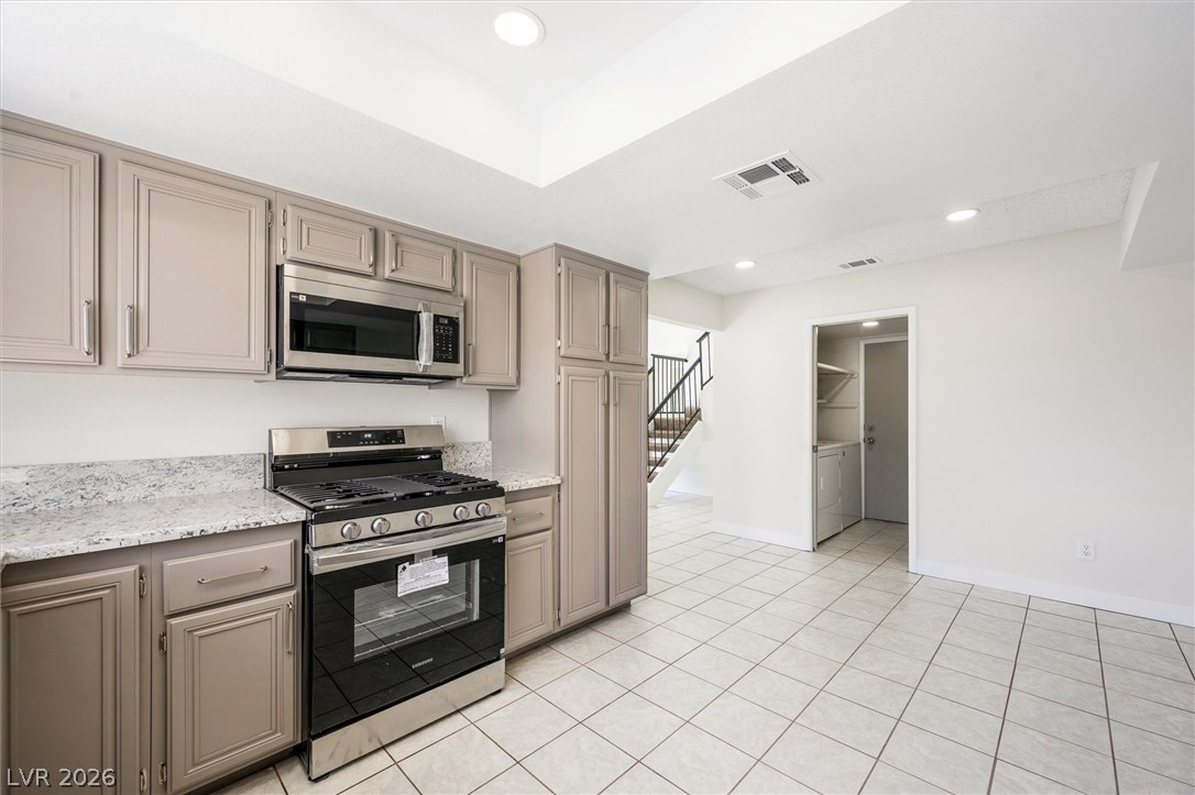 6733 Evanston Avenue Property Photo 25