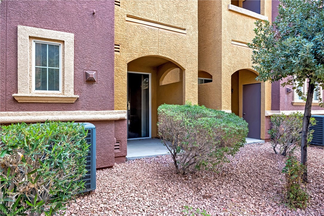 3975 North Hualapai Way 156 Property Photo 3