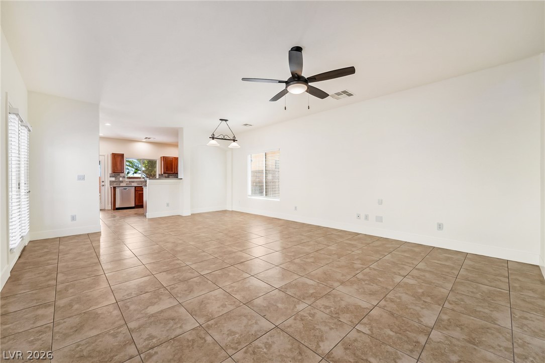 9372 Glendora Valley Street Property Photo 5