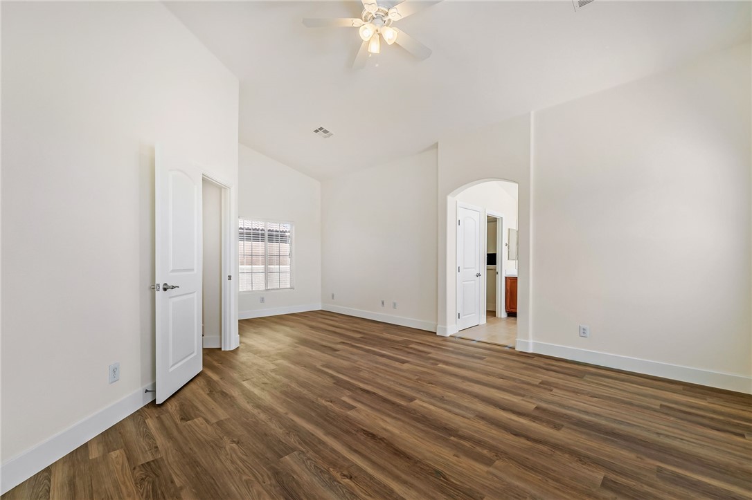 9372 Glendora Valley Street Property Photo 15