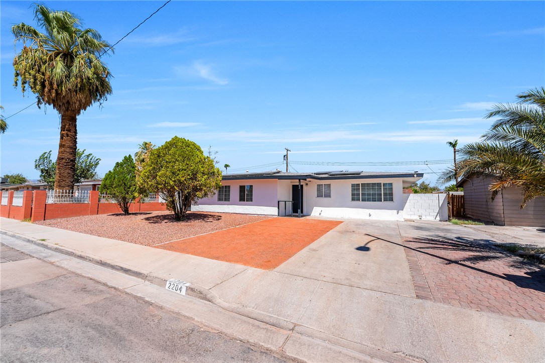2204 Dune Drive Property Photo 4