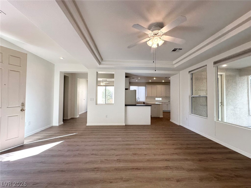 4684 Riva De Romanza Street Property Photo 6