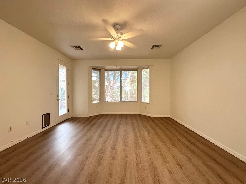 4684 Riva De Romanza Street Property Photo 17