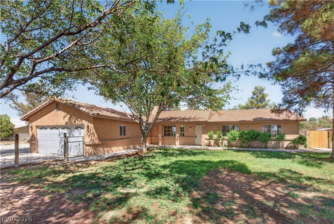3430 East Navajo Boulevard Property Photo 2