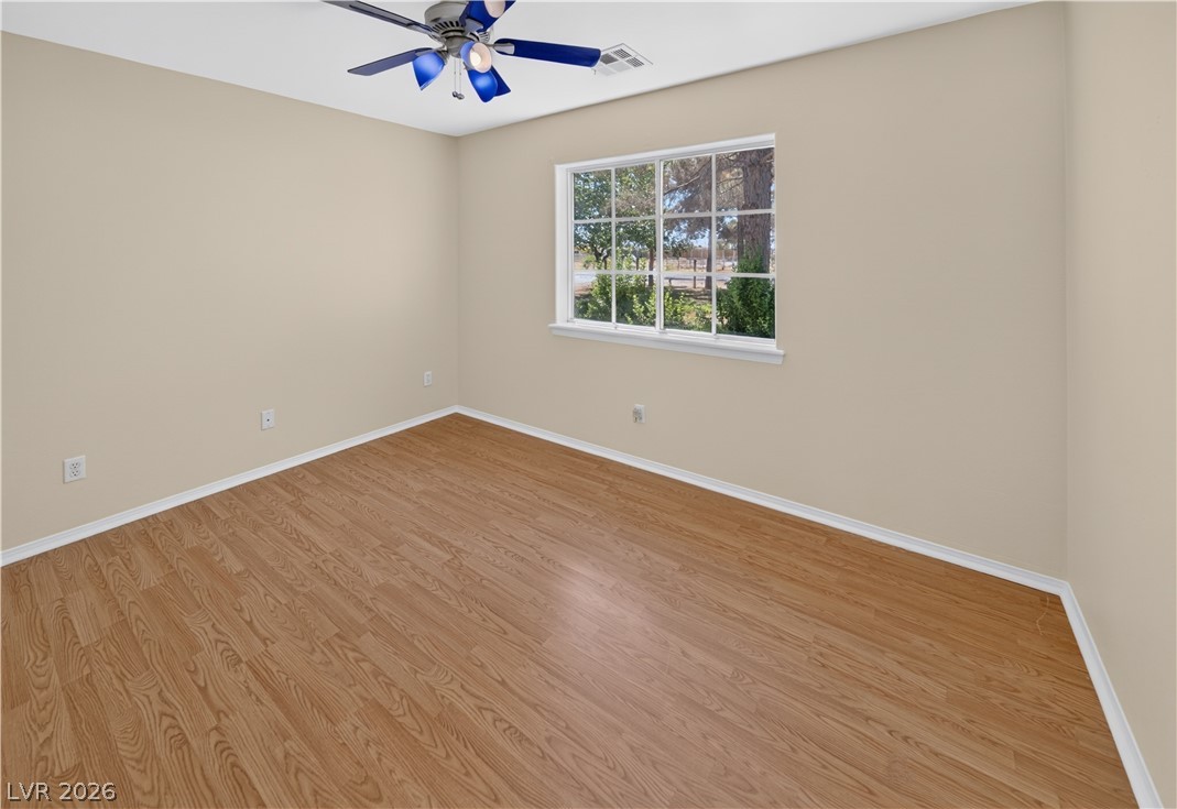 3430 East Navajo Boulevard Property Photo 15