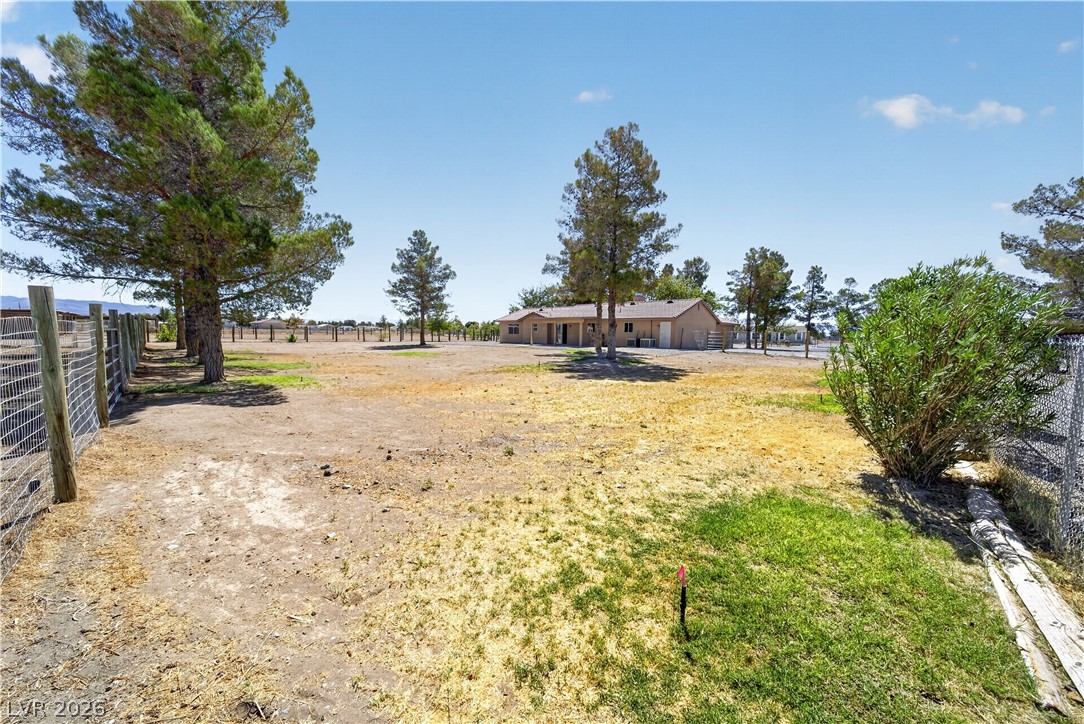 3430 East Navajo Boulevard Property Photo 27